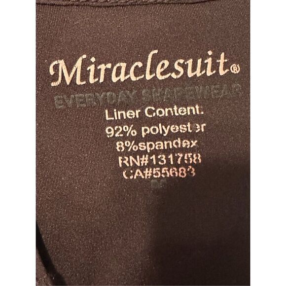 Nice women MIRACLESUIT EVERYDAY SHAPEWEAR Firm Control Full Figure Camisole BROW - Picture 5 of 6